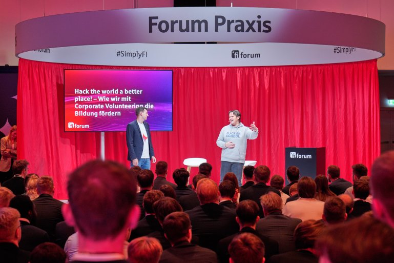 fiforum23n_NMA9845.jpg