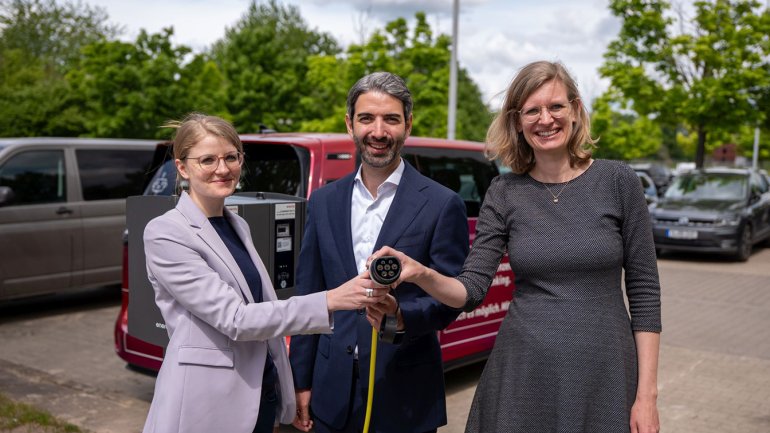 Mehr Power für E-Mobilität: FI erweitert Ladeinfrastruktur