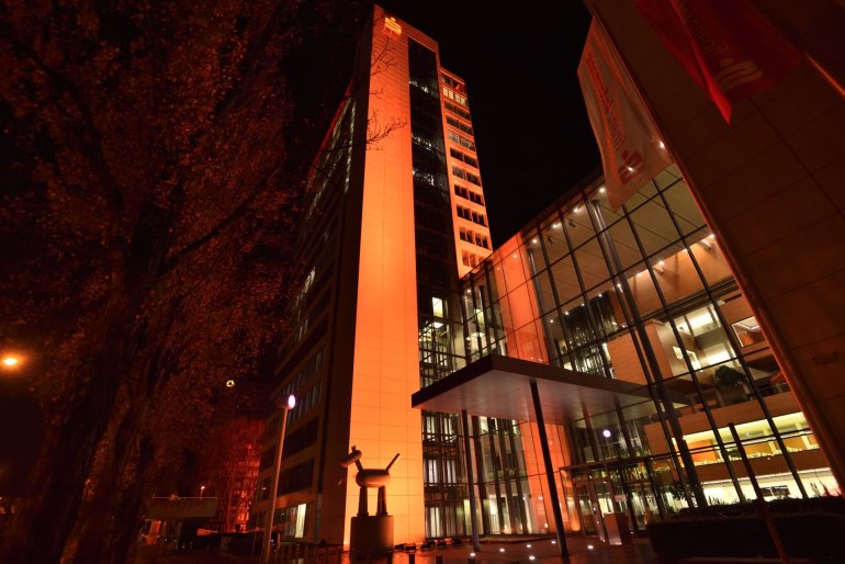 Finanz Informatik macht mit bei "Orange the World"