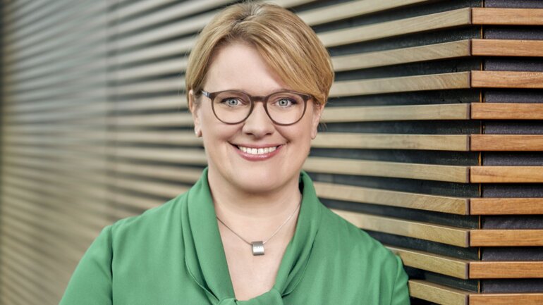 Gesellschafter verlängern Vertrag von Julia Koch