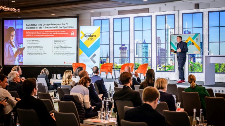 FI-Geschäftsführer auf Handelsblatt Tagung BankenTech