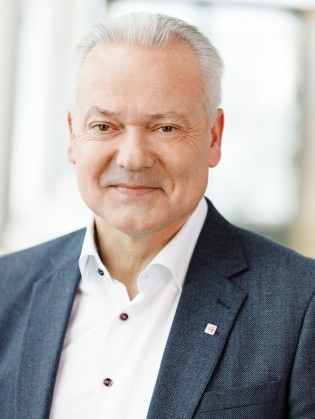 Michael-Schuermann Michael-Schuermann